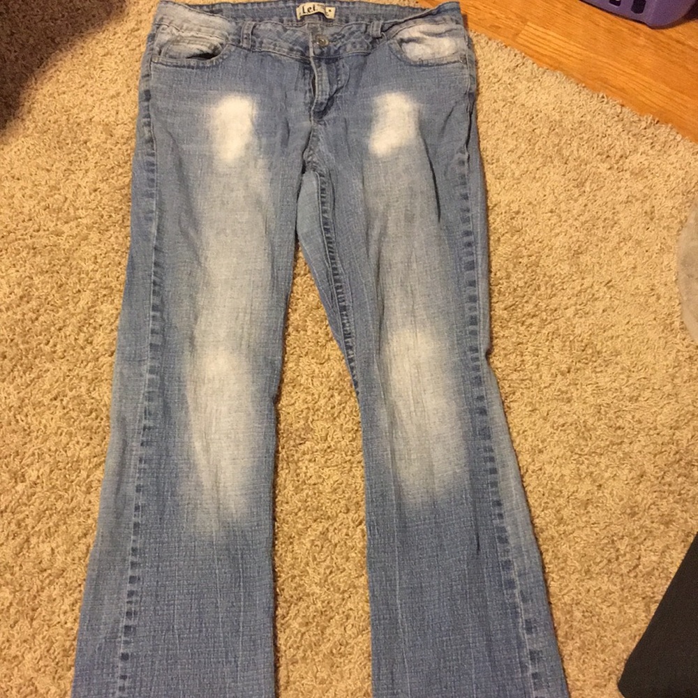 Women’s jeans